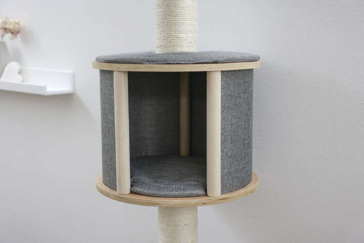 KERBL Wandkratzbaum "Dolomit Tofana"